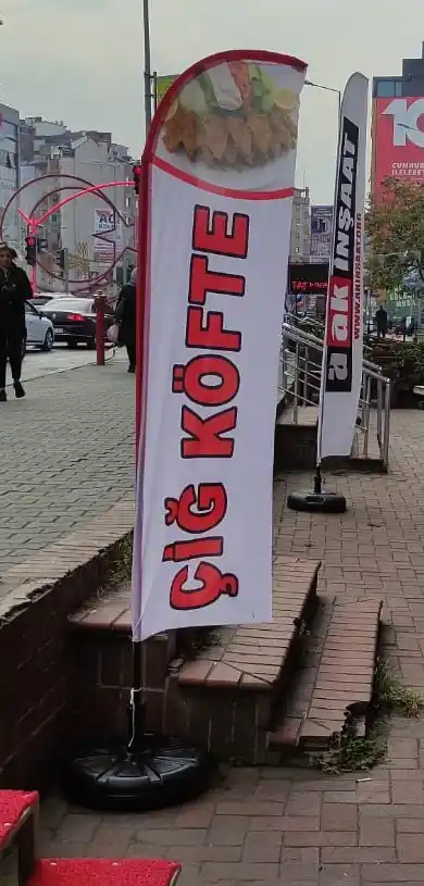Çiğ Köfteci Plaj Bayrağıları