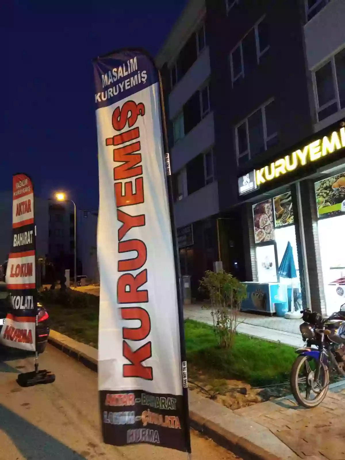 Kuruyemişçi Plaj Bayrağı Örnekleri